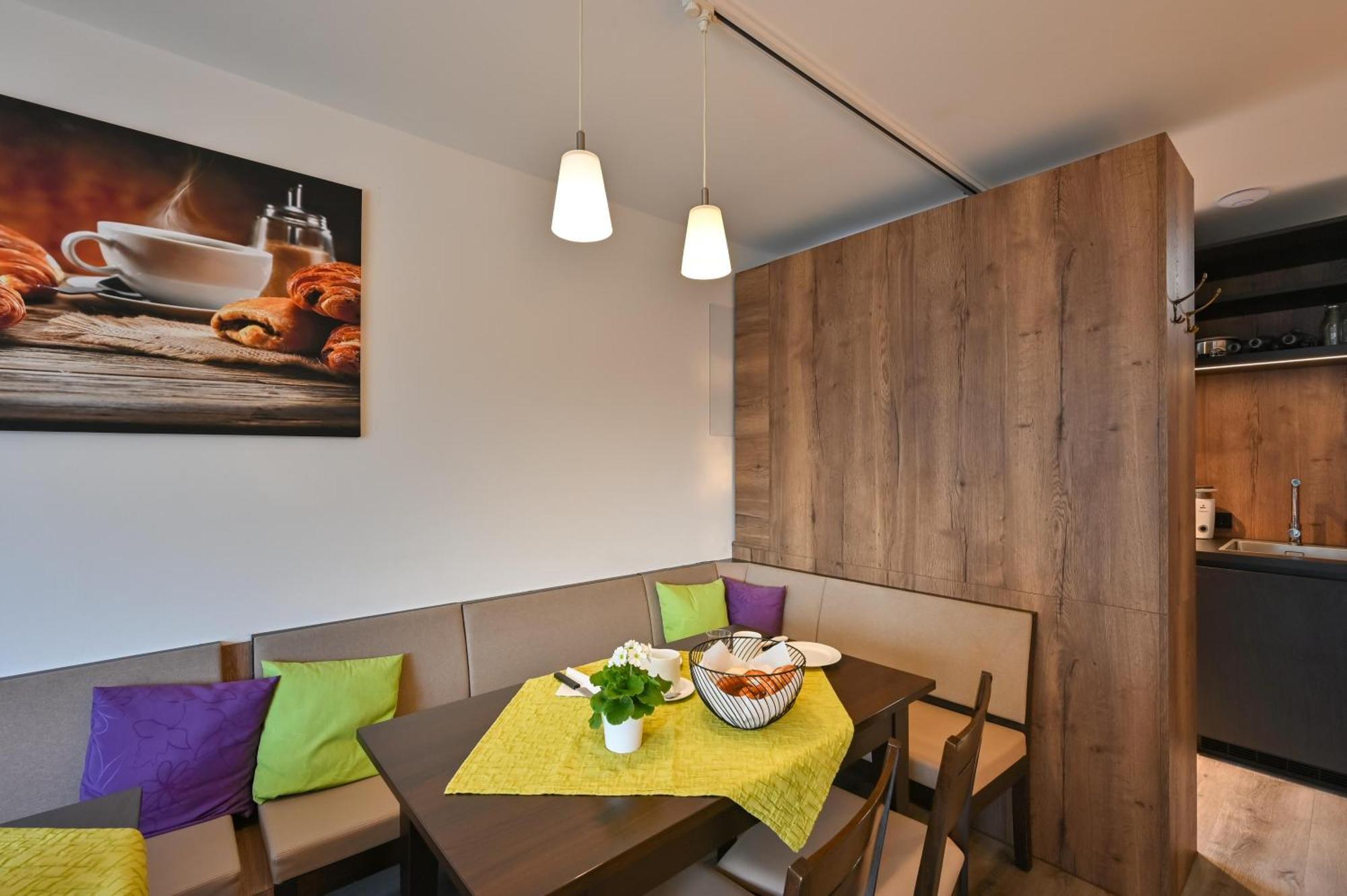 Hotel Gaestehaus Stock Zimmer Kraeuterstueble Friedrichshafen Luaran gambar