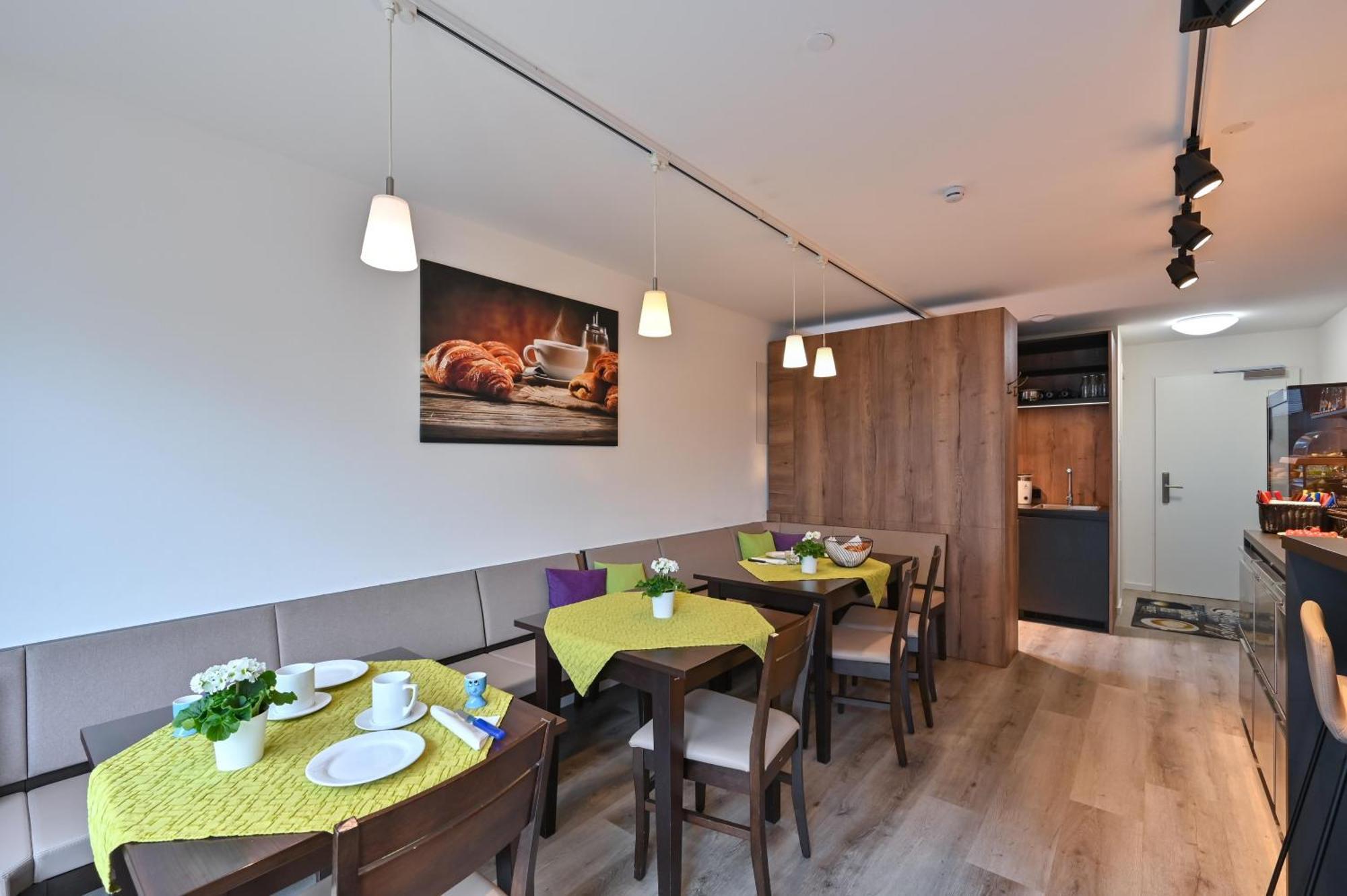 Hotel Gaestehaus Stock Zimmer Kraeuterstueble Friedrichshafen Luaran gambar